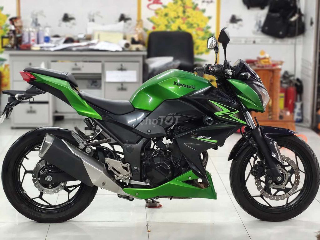 Z300 đk 2017 xe đẹp máy zin chính chủ ký. Mua bán Xe máy tại Huyện Bình Chánh Tp Hồ Chí Minh được đăng bởi Đông Moto Bình chánh  hình 3