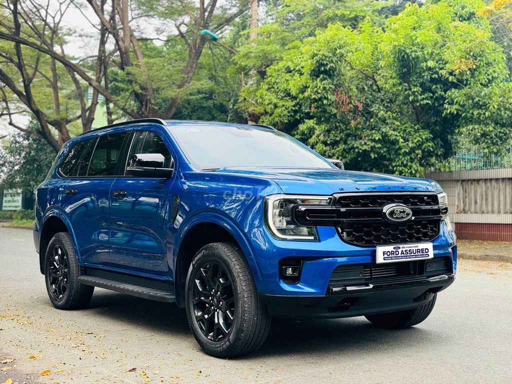 FORD EVEREST NEXTGEN 2023_SPORT 1 CHỦ_XE LƯỚT