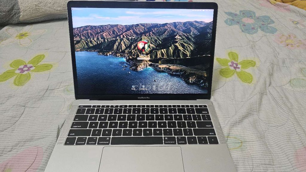 MacBook pro đời 2017