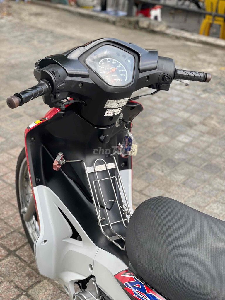 Wave rs 110 chính chủ trả trc 5tr9 nhận xe