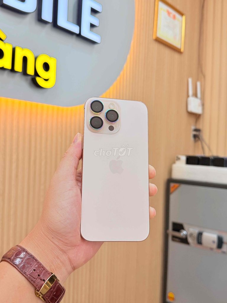 Apple iPhone 16 Pro Max 256GB Trắng. Mua bán Điện thoại tại Thành phố Đồng Xoài Bình Phước được đăng bởi Hoàng  Minh Phụng hình 1