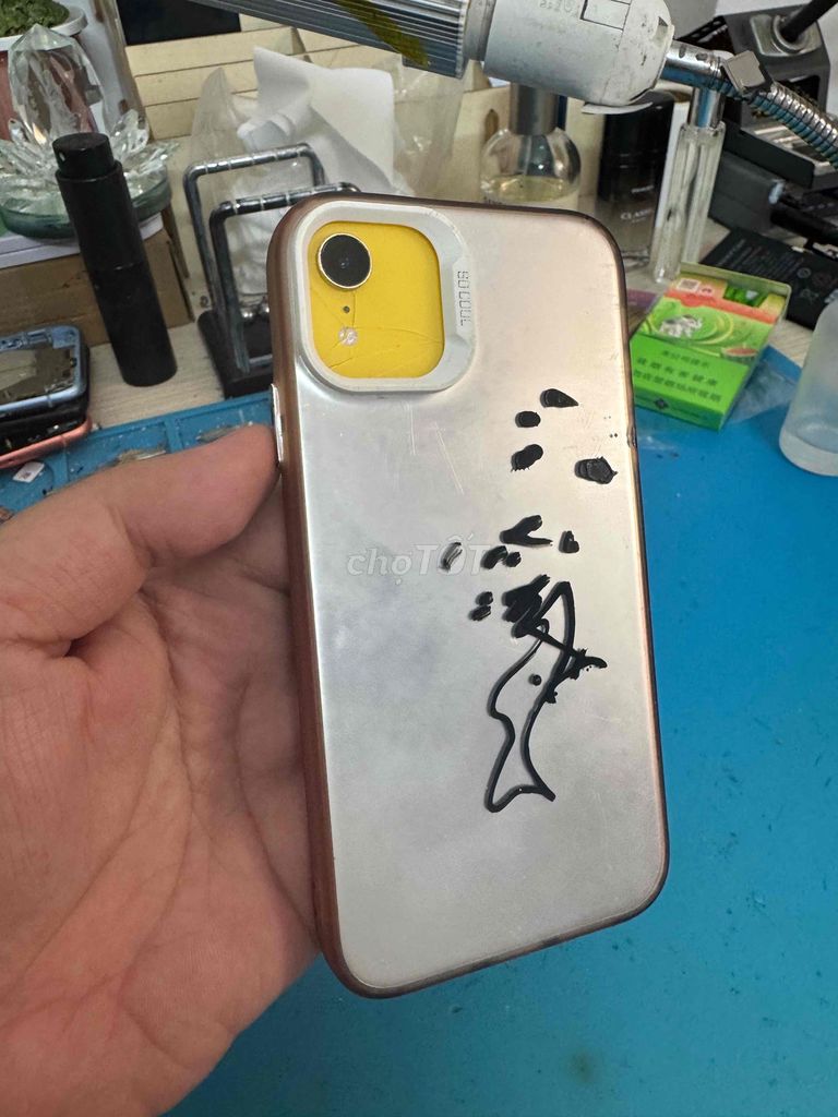 Apple iPhone XR 64GB Vàng Zin All. Mua bán Điện thoại tại Quận Đống Đa Hà Nội được đăng bởi NC hình 1