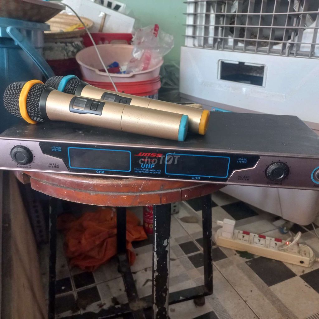 Micro BOSS QM-130 Vàng đồng 1 tay hoạt động tốt. Mua bán Tivi, Âm thanh tại Huyện Nhà Bè Tp Hồ Chí Minh được đăng bởi Nam Đồ Cũ hình 1