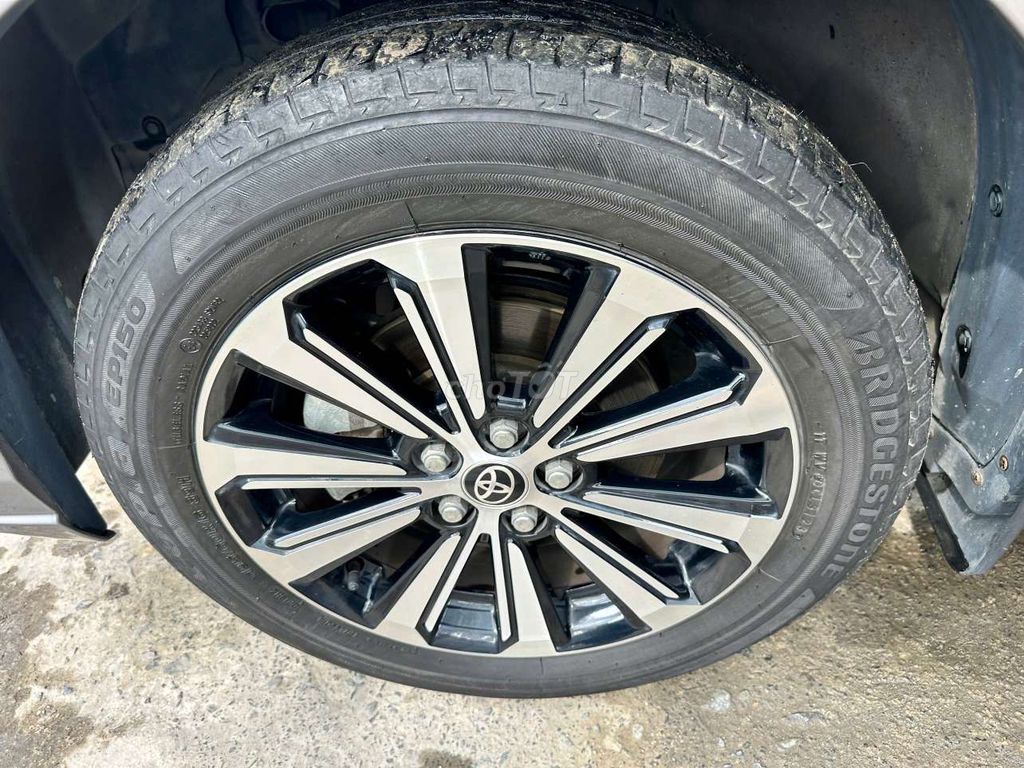 Toyota Avanza Premio 2023 1.5AT,số tự động,màu xám. Mua bán Ô tô tại Quận Bình Tân Tp Hồ Chí Minh được đăng bởi Son Do hình 16