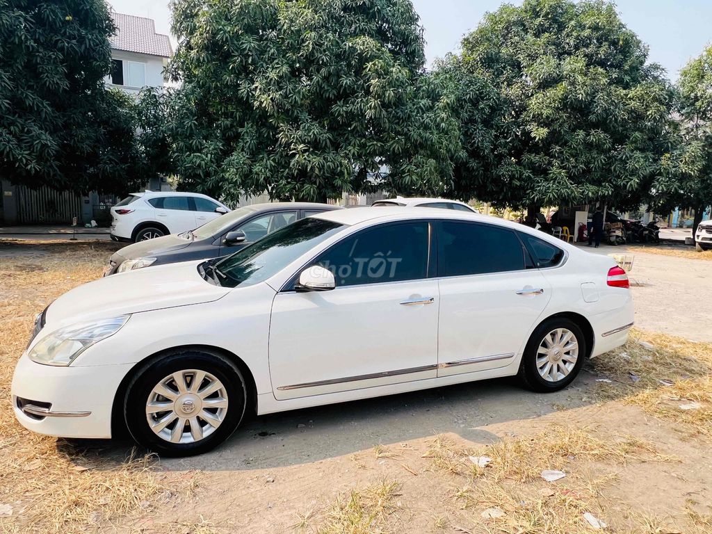 Nissan Teana 2010 2.0 AT - 197000 km. Mua bán Ô tô tại Quận Cầu Giấy Hà Nội được đăng bởi Hoàng Sáng hình 1