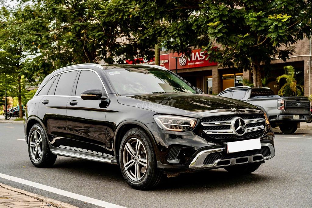 Mercedes Benz GLC 2021 200 - 55000 km. Mua bán Ô tô tại Thành phố Thủ Đức Tp Hồ Chí Minh được đăng bởi Trường Nguyễn Xe Sang hình 2