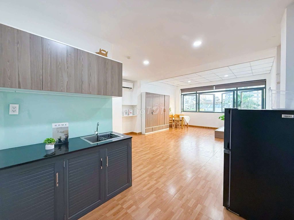 Аренда · 1 комн. · 50 м² · Quận 10, ул. Đường Lê Hồng Phong