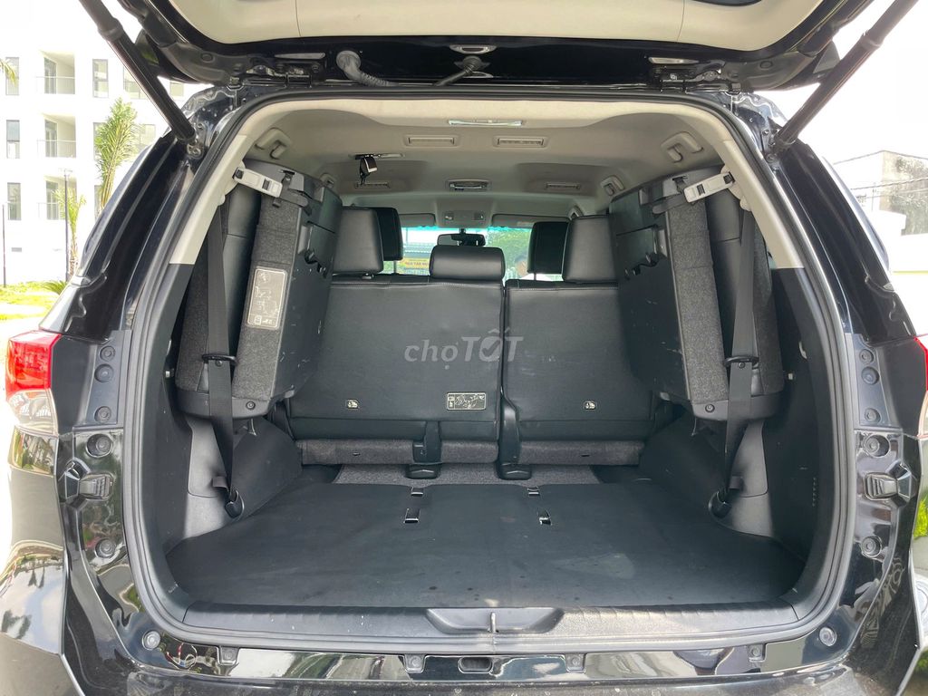 Toyota Fortuner 2.7 4x2 AT 2024 - 20000 km. Mua bán Ô tô tại Thành phố Dĩ An Bình Dương được đăng bởi Siêu Thị Ô Tô Bình Dương  hình 12