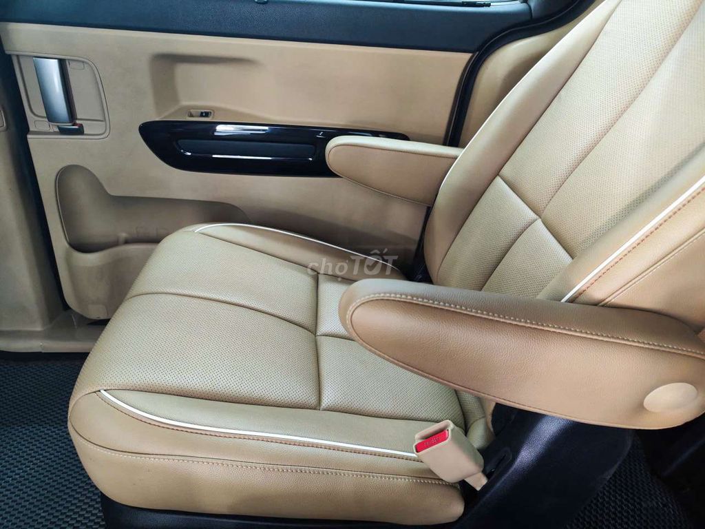 Kia Sedona Full Dầu sản xuất 2018. Mua bán Ô tô tại Quận 8 Tp Hồ Chí Minh được đăng bởi VUONG  hình 9