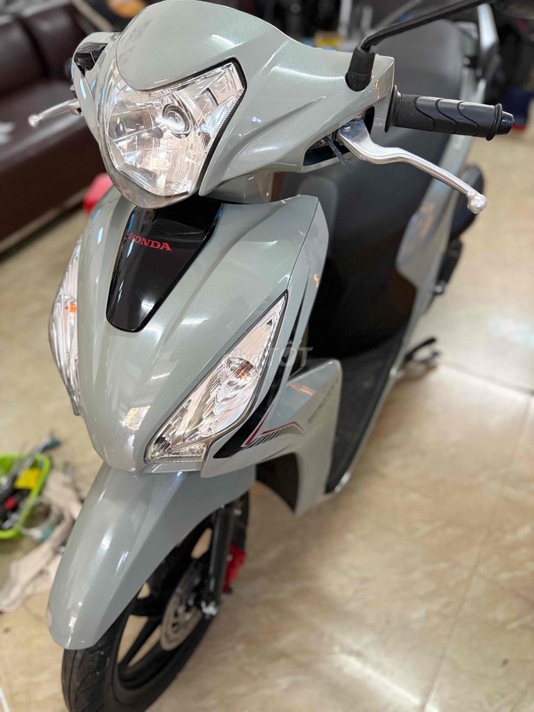 vision Fi. Mua bán Xe máy tại Thành phố Buôn Ma Thuột Đắk Lắk được đăng bởi ĐàM tý hình 5
