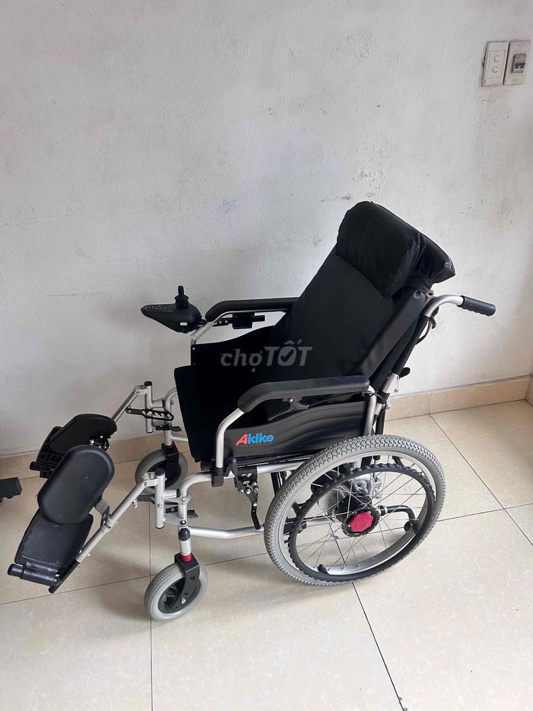 Thanh lý xe lăn điện A99 AKIKO. Mua bán Xe điện tại Quận Cẩm Lệ Đà Nẵng được đăng bởi Đỗ Thanh Thắng hình 1