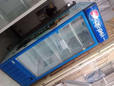 700 lít tủ mát Pepsi đời mới