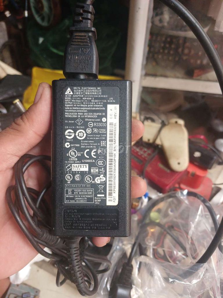 Sạc laptop Delta Electronics Đen. Mua bán Phụ kiện (Màn hình, Chuột...) tại Thành phố Thủ Đức Tp Hồ Chí Minh được đăng bởi ngoc hình 1