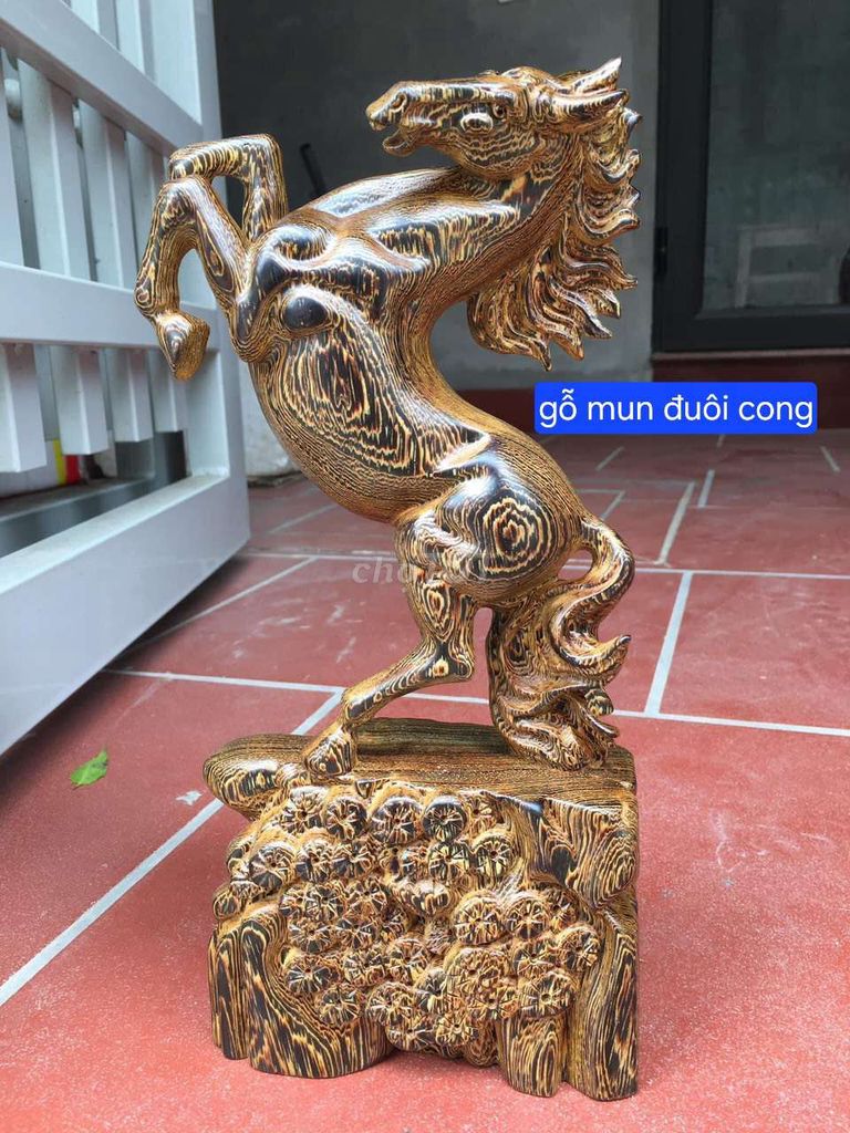 Tượng gỗ quý bao vân đẹp