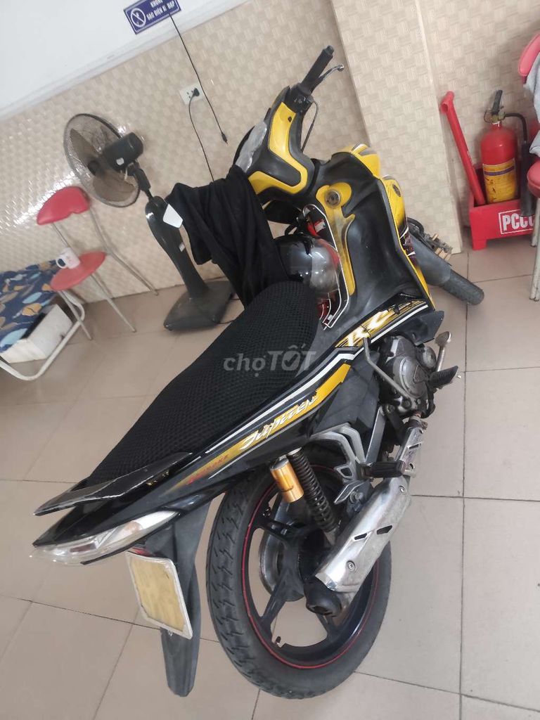Номера автомобилей Yamaha Jupiter из черного золота