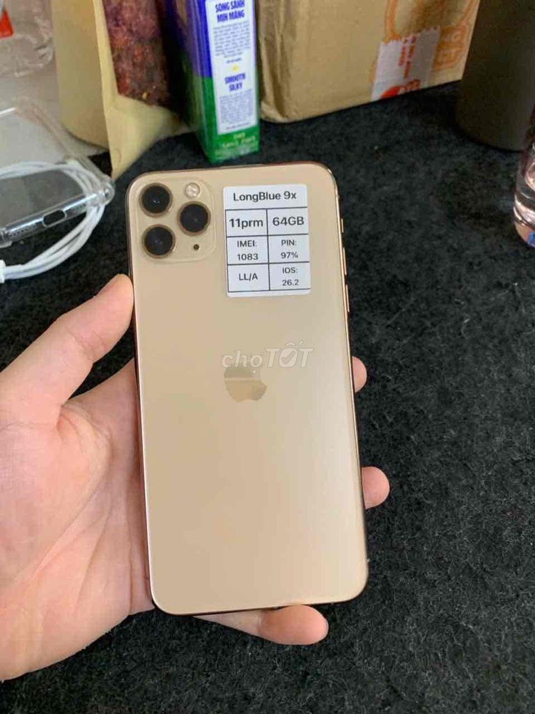 iPhone 11 Pro Max Vàng 64GB, Bản Quốc Tế. Mua bán Điện thoại tại Quận Cầu Giấy Hà Nội được đăng bởi Long blue 9x hình 1