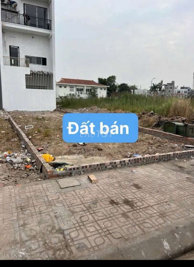 Bán đất phân lô Bát Khối, vỉa hè, ô tô tránh. DT 88m2- MT 5m -14,2 tỷ