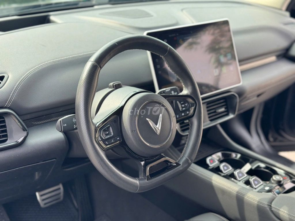 BÁN VINFAST VF 8 2023 PIN CATL 7xx Triệu. Mua bán Ô tô tại Quận Cẩm Lệ Đà Nẵng được đăng bởi Tâm Vinfast Đà Nẵng hình 5