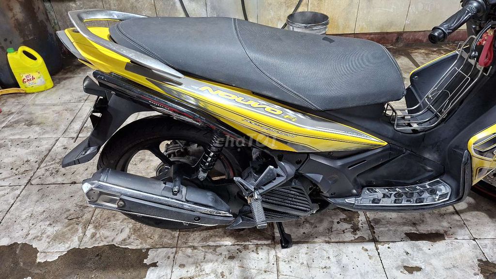 bạn Yamaha Nouvo 5Fi 2012 Vàng-Đen. Mua bán Xe máy tại Quận Tân Bình Tp Hồ Chí Minh được đăng bởi Đình Khương hình 4