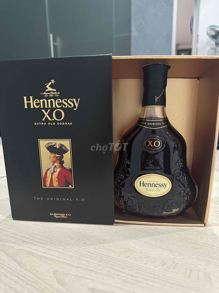 Hennessy XO sách tay. Mua bán Đồ ăn, thực phẩm và các loại khác tại Thành phố Huế Thừa Thiên Huế được đăng bởi Minh Trí hình 1