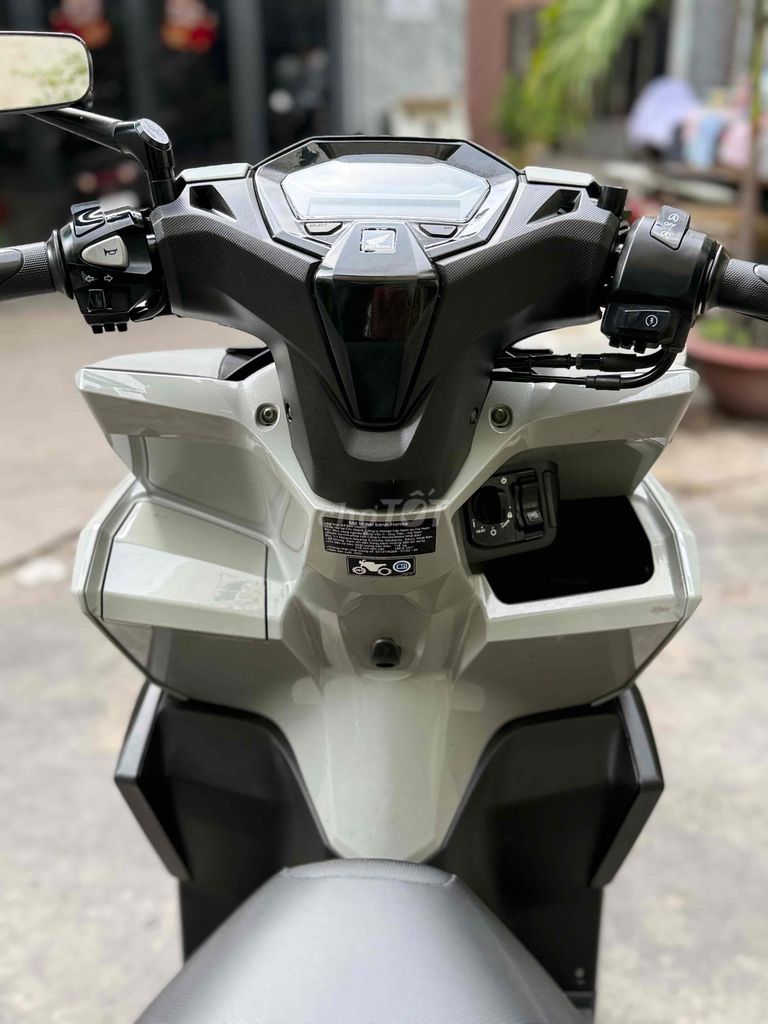 Vario 160ABS Xám Xi Măng Giá TốT. Mua bán Xe máy tại Quận 11 Tp Hồ Chí Minh được đăng bởi TRUNG hình 5