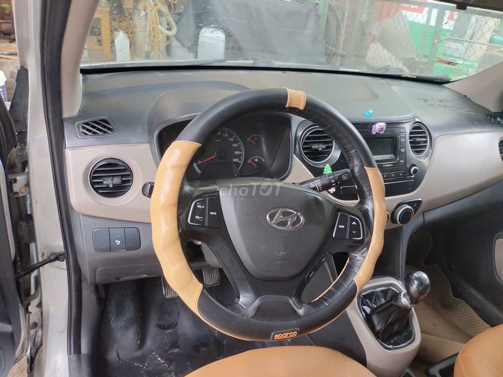Hyundai Grand i10 2014   bản đủ  MT. Mua bán Ô tô tại Quận Cầu Giấy Hà Nội được đăng bởi Thắng Vũ hình 3