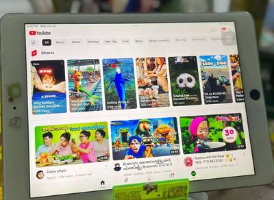 Cần bán IPad AIr 2. Mua bán Máy tính bảng tại Quận Liên Chiểu Đà Nẵng được đăng bởi Tuyet