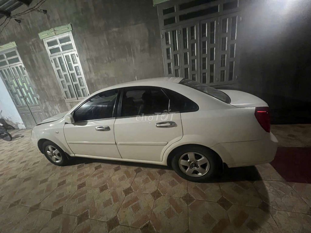 Chevrolet Lacetti 2009 Trắng Số sàn. Mua bán Ô tô tại Thành phố Bà Rịa Bà Rịa - Vũng Tàu được đăng bởi Dinh Long hình 2