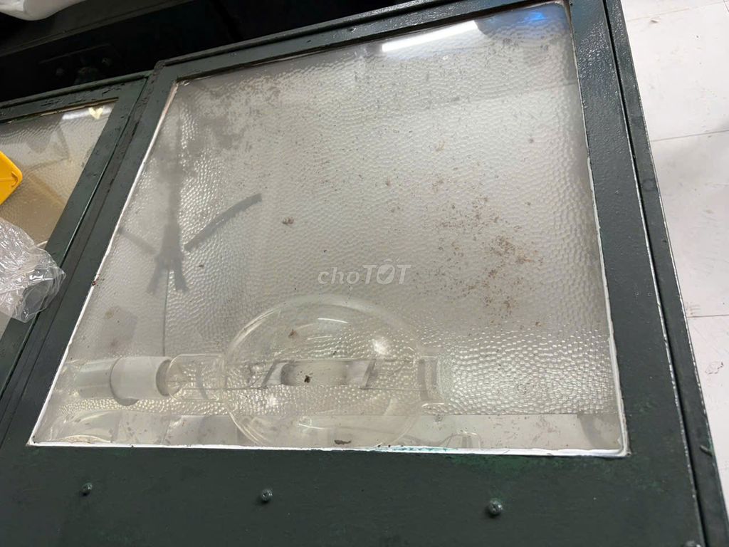 Đèn sân tennis 1000W Xám đã qua sử dụng. Mua bán Đèn tại Quận Tân Phú Tp Hồ Chí Minh được đăng bởi Trần Hương hình 1