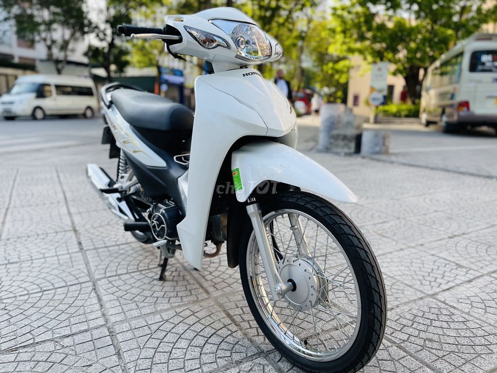 HONDA WAVE A 110 TRẮNG TINH MỚI 2023 ODO SIÊU LƯỚT