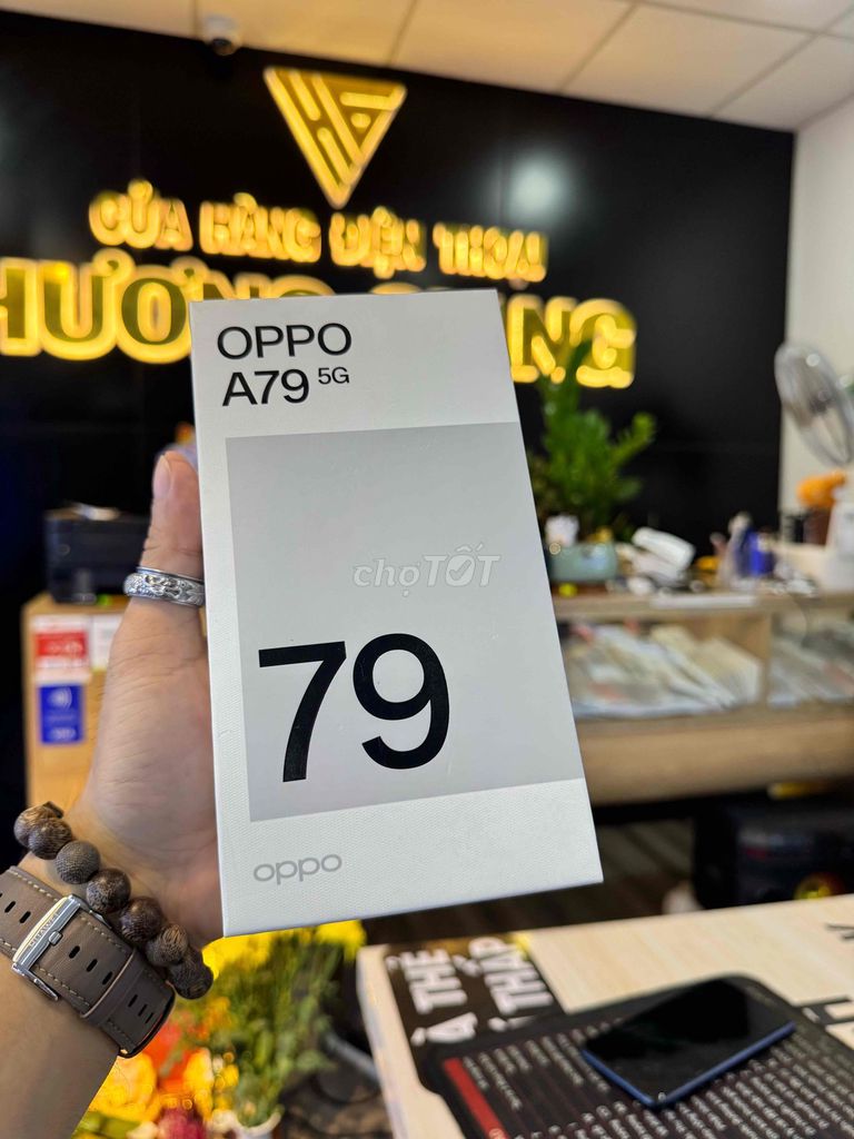 Oppo A79 256G Tím fullbox new💯. Mua bán Điện thoại tại Thành phố Bến Tre Bến Tre được đăng bởi HươngGiangmobile hình 1
