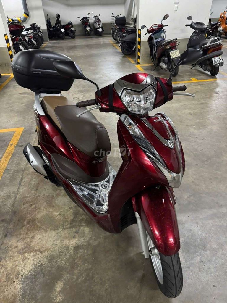 BÁN XE LEAD ĐỜI 2023 CHẠY ĐƯỢC 10K KM. Mua bán Xe máy tại Quận 1 Tp Hồ Chí Minh được đăng bởi Tony Nguyen hình 3