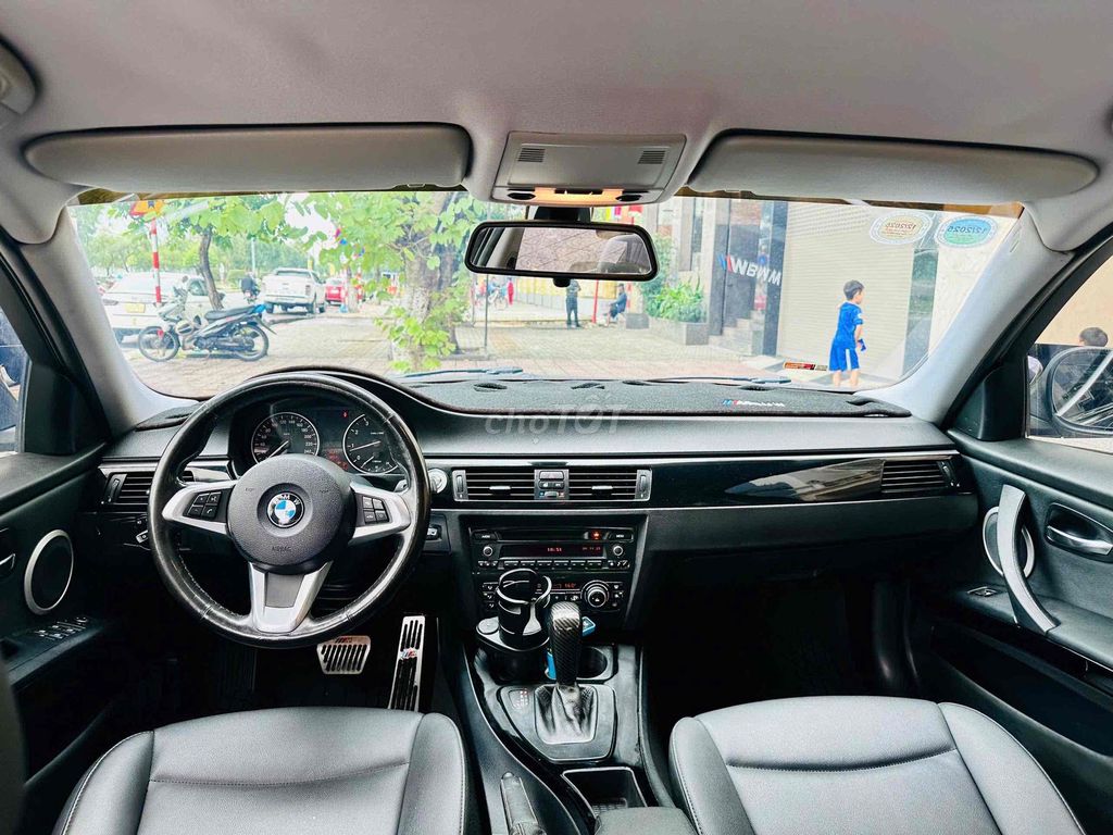 BMW  325 i 2010 km ( gia đình cần nhượng ). Mua bán Ô tô tại Quận Thanh Khê Đà Nẵng được đăng bởi Trần văn kim hình 2