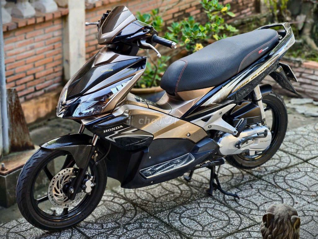 Em bán chiếc airblade Thái Fi đời 2010. Mua bán Xe máy tại Quận Cái Răng Cần Thơ được đăng bởi Nghiêm Hoàng Thiên Gia Hạo hình 3