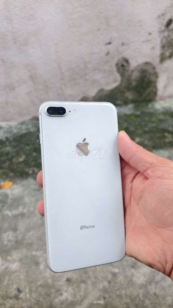 Apple iPhone 8 Plus Trắng Bầm 1 bên. Mua bán Điện thoại tại Quận Ngũ Hành Sơn Đà Nẵng được đăng bởi nguyen luân hình 1