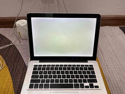 cần bán macbook pro đời 2010. Mua bán Laptop tại Quận Ba Đình Hà Nội được đăng bởi Mạnh Minh