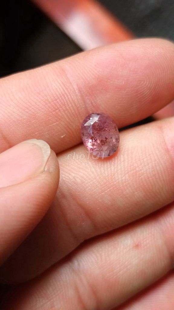 Bán viên đá quý zincon hồng tự nhiên y hình