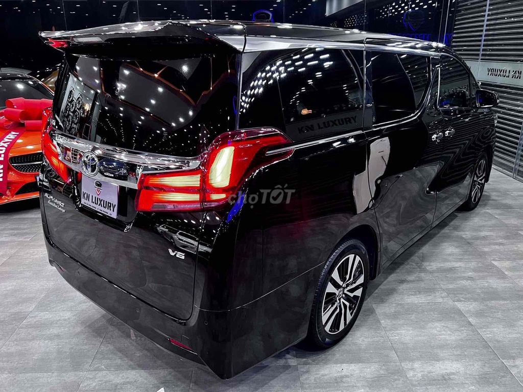 Toyota Alphard 2022 photo 5
