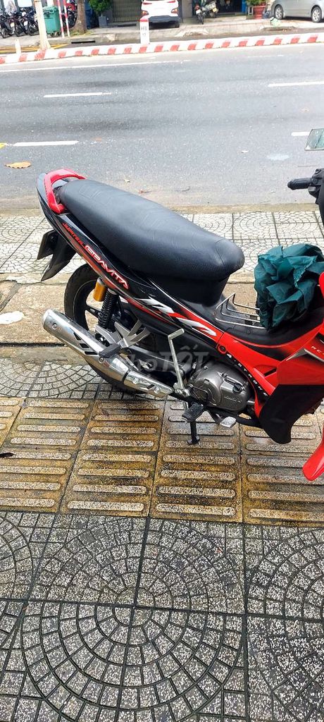 Cần bán xe grvita máy móc em ru giấy tờ đầy đủ. Mua bán Xe máy tại Quận Cẩm Lệ Đà Nẵng được đăng bởi hà thị diễm My hình 1