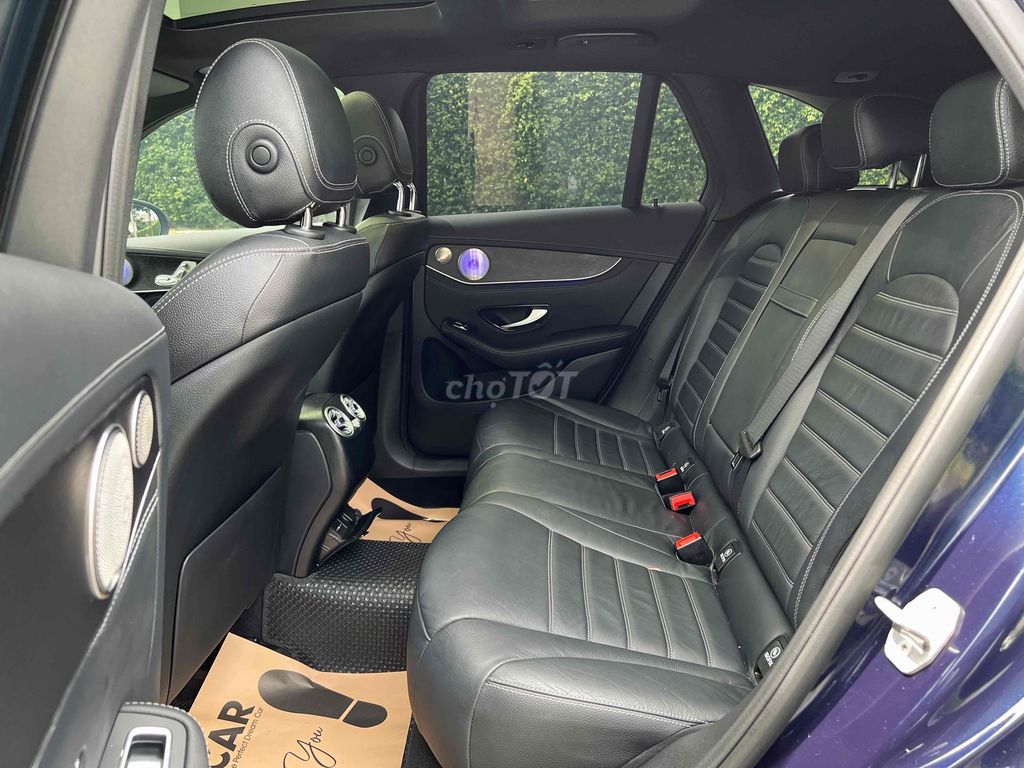 Mercedes GLC300 4Matic 2021 Siu Lướt 33000 km. Mua bán Ô tô tại Quận Bình Tân Tp Hồ Chí Minh được đăng bởi Hoàng Thọ hình 13