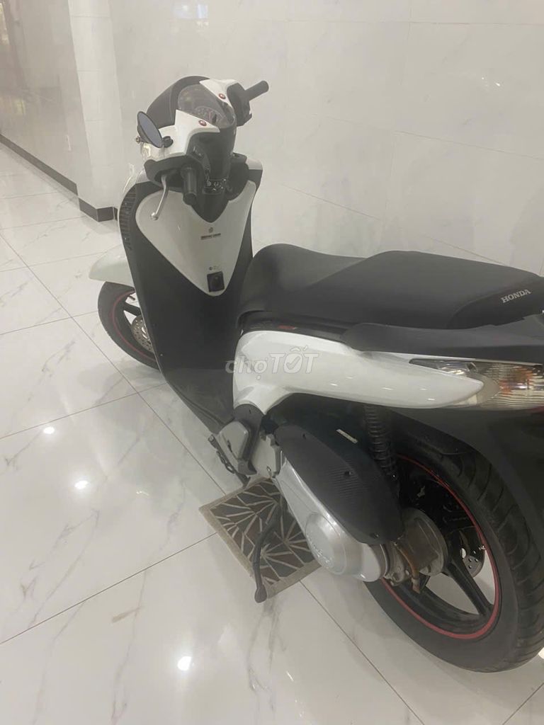 SH 150i 3 cục 105tr. Mua bán Xe máy tại Quận 12 Tp Hồ Chí Minh được đăng bởi Trương Lương hình 1