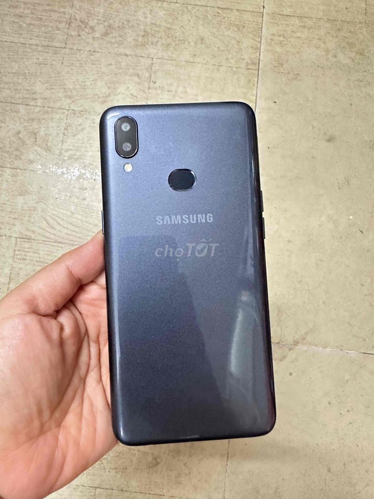 Samsung Galaxy A10S  Xám 2 sim. Mua bán Điện thoại tại Huyện Gia Lâm Hà Nội được đăng bởi Thanh Nguyen hình 1