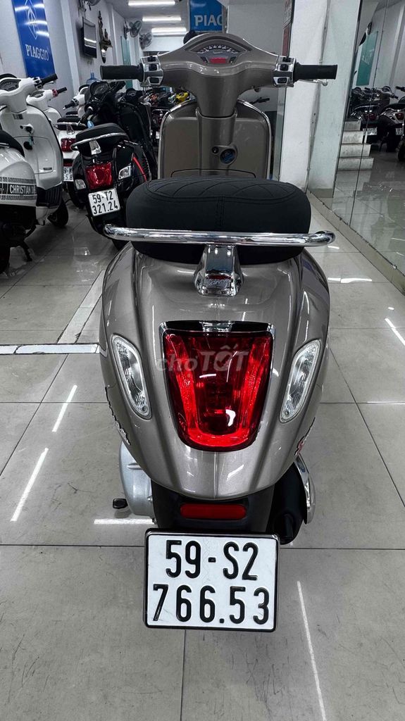 Vespa Vàng đồng tft chính chủ. Mua bán Xe máy tại Quận Phú Nhuận Tp Hồ Chí Minh được đăng bởi VESPA  PIAGGIO BẢO HƯNG Vespa cũ trả góp  hình 4