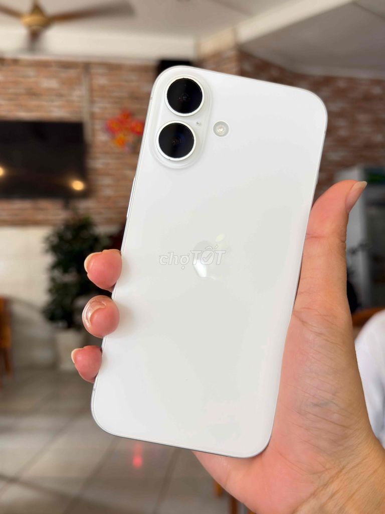 Apple iPhone 16 256GB Trắng VN/A. Mua bán Điện thoại tại Thành phố Biên Hòa Đồng Nai được đăng bởi Huỳnh  hình 1