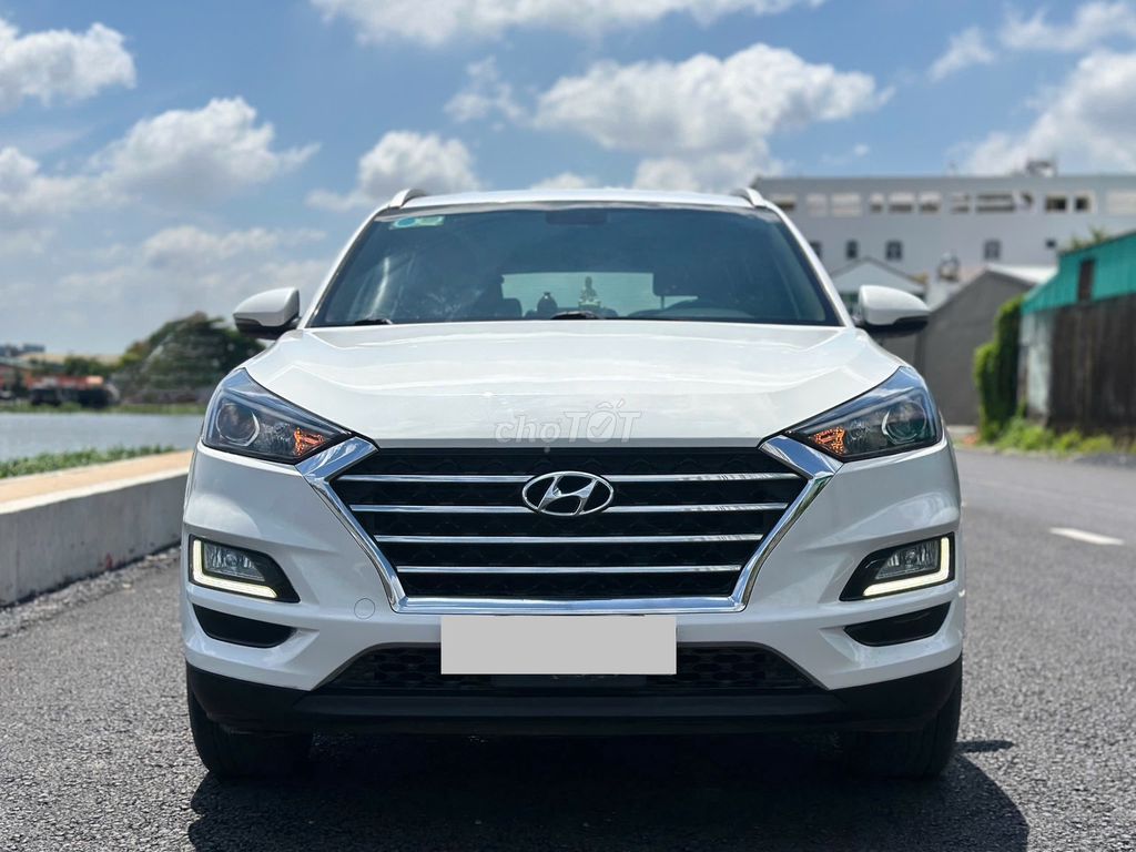 Hyundai Tucson model 2020 2.0 AT trắng đẹp. Mua bán Ô tô tại Quận Gò Vấp Tp Hồ Chí Minh được đăng bởi Danh hình 1