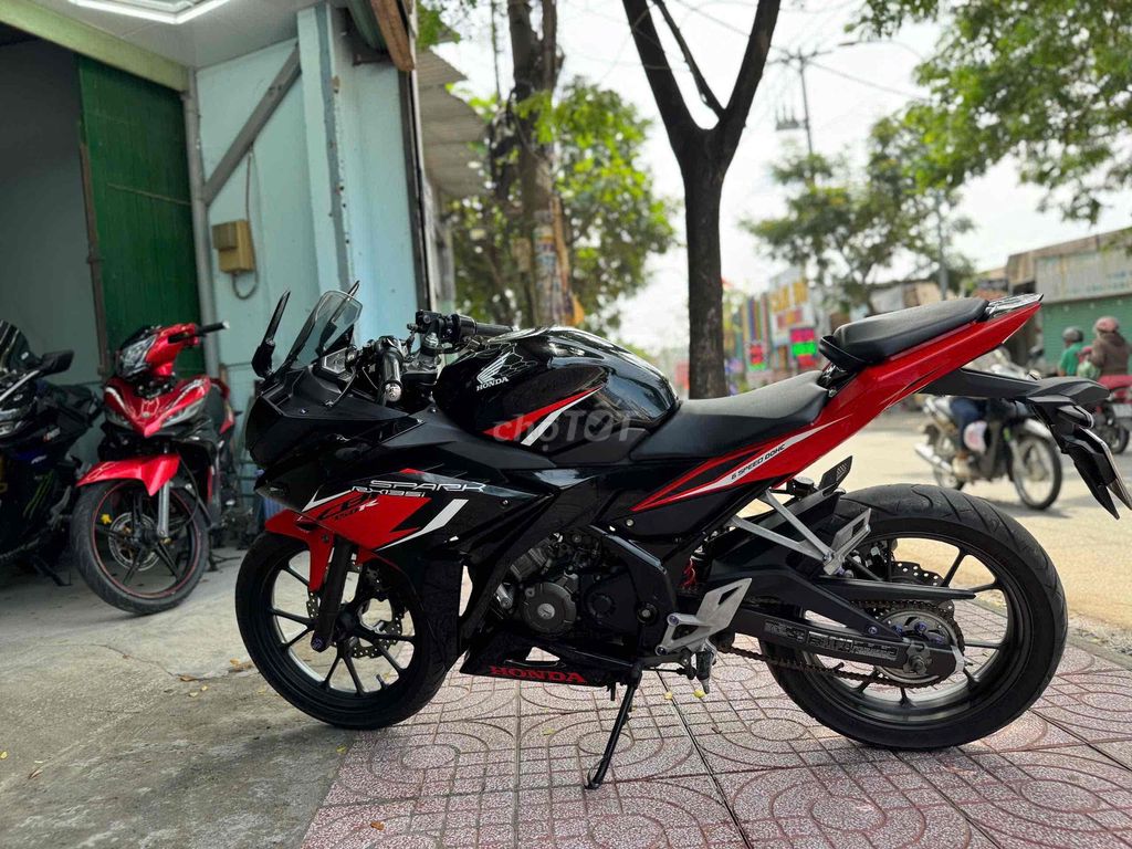 Honda CBR150 2020 chính chủ biển số thành phố. Mua bán Xe máy tại Huyện Bình Chánh Tp Hồ Chí Minh được đăng bởi Phong Vũ hình 3