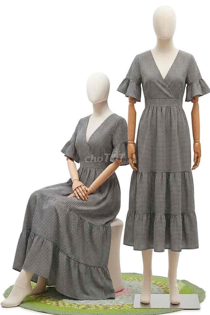 Đầm Nữ Vải Đen Trắng Size M. Mua bán Quần áo tại Quận Bình Thạnh Tp Hồ Chí Minh được đăng bởi lan anh hình 1