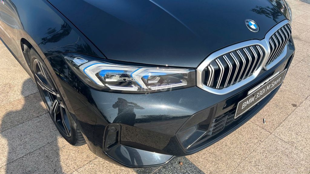 BMW 3 Series 2023 330i M Sport - 36000 km. Mua bán Ô tô tại Quận Liên Chiểu Đà Nẵng được đăng bởi Anh Quy hình 10