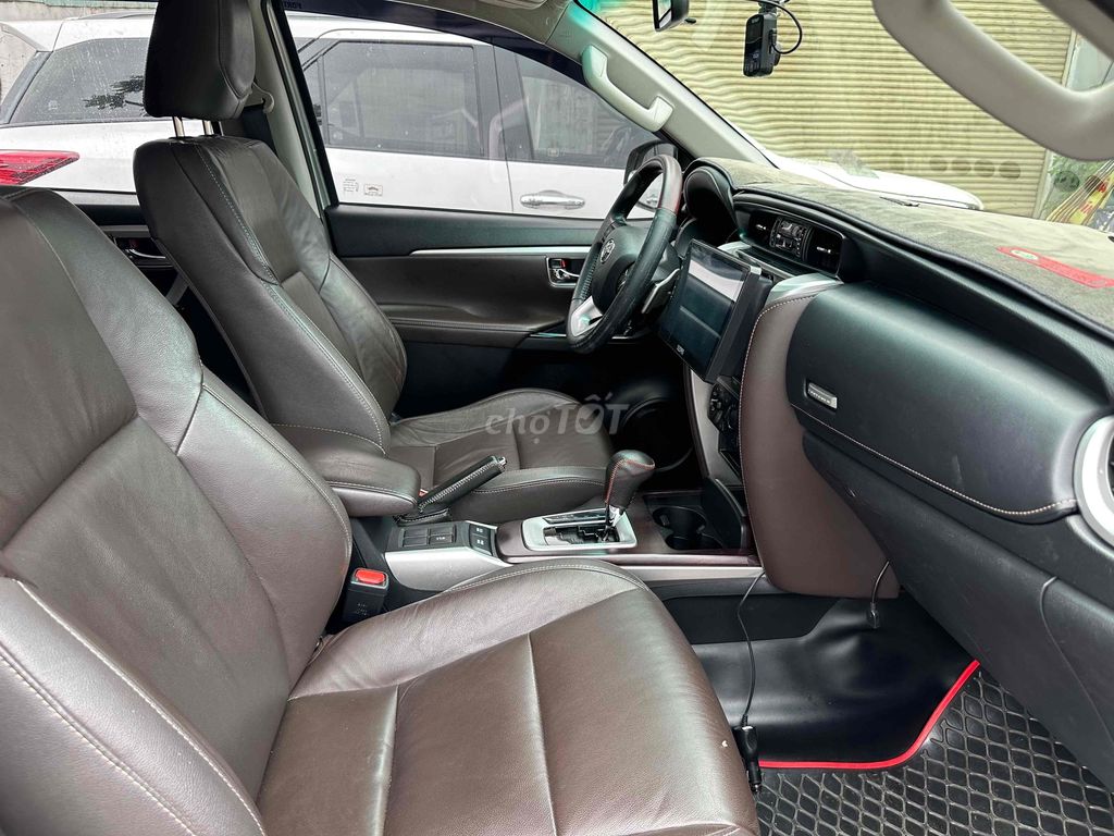 Toyota Fortuner 2019 2.4G 4x2 AT - 7c Dầu tự động. Mua bán Ô tô tại Quận Bình Thạnh Tp Hồ Chí Minh được đăng bởi phuongneo hình 4