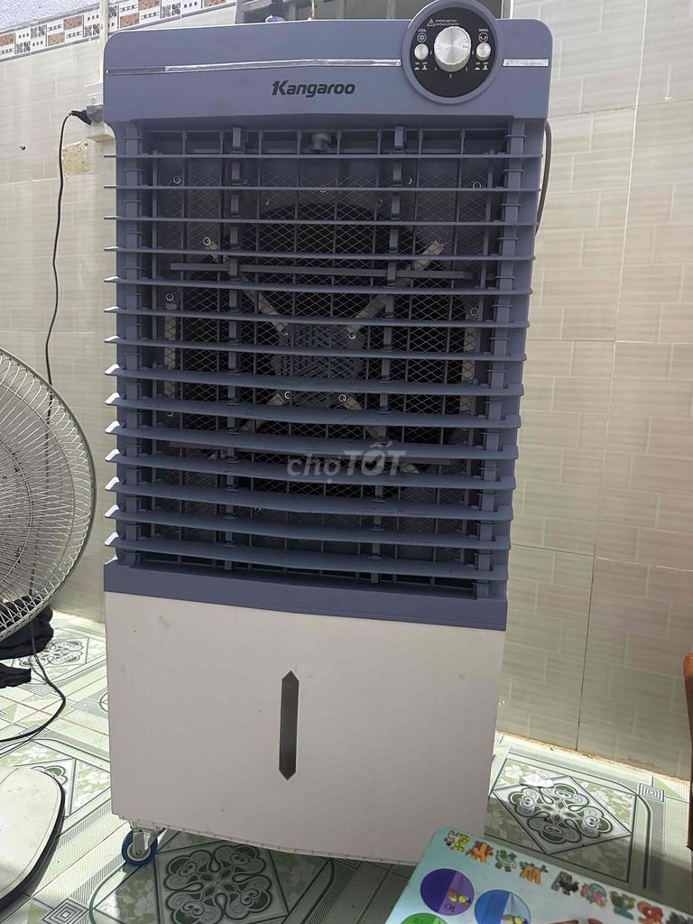 Quạt điều hòa Kangaroo Xám trắng. Mua bán Quạt tại Huyện Chơn Thành Bình Phước được đăng bởi Huong hình 1
